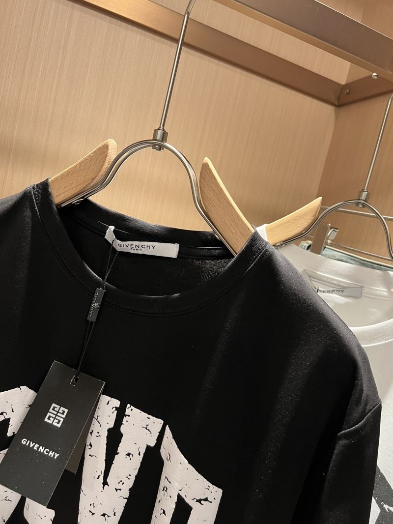 Givenchy T-Shirts